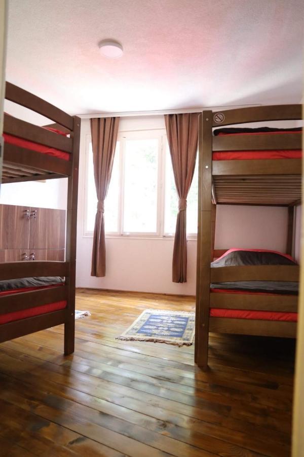 Central Hostel Peje Luaran gambar